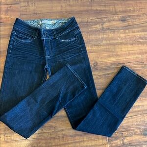 ⭐️Paige Blue Skinny Jeans with Contrasting Stitching